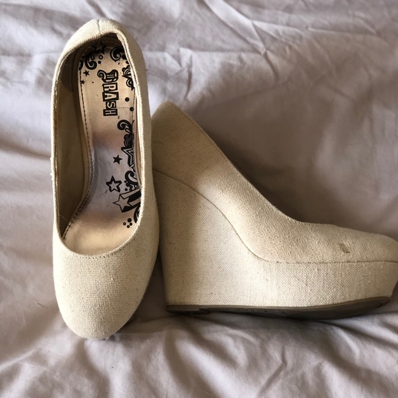 Black and Beige Payless wedges - Picture 1 of 3
